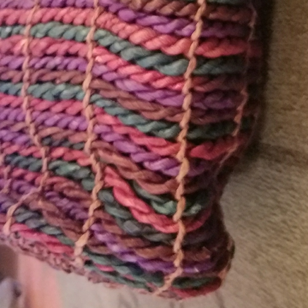 Handbag - Picture 3 of 4